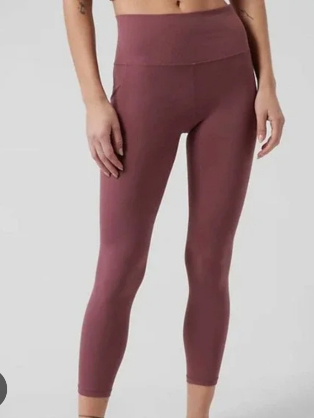 Athleta Salutation Stash Pocket 7/8 Tights